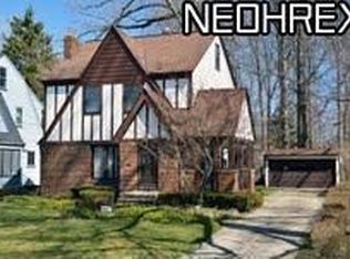 2371 Atkins Ave, Lakewood, OH 44107