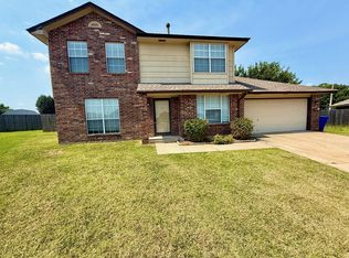 304 Pine Cove Ct, Norman, OK 73071
