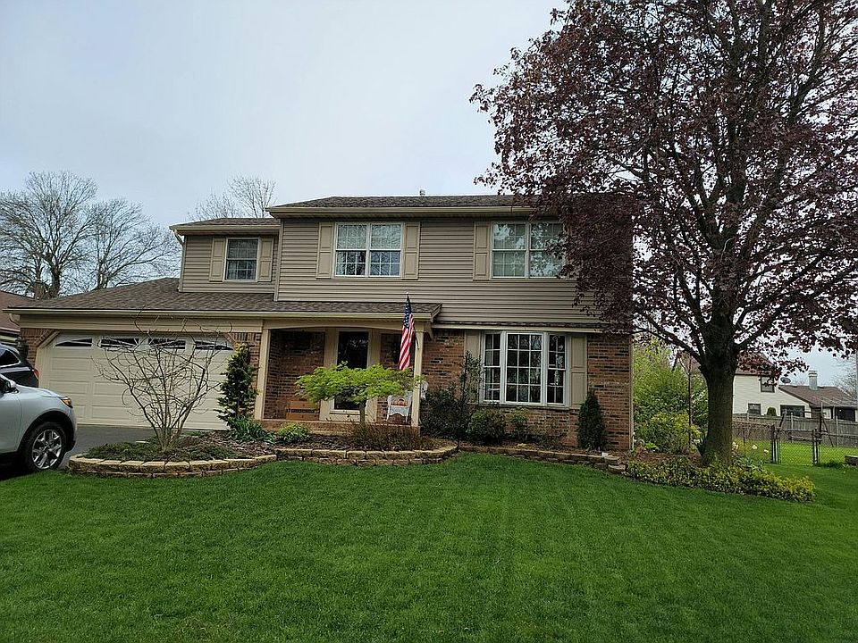 1st image of 7 Heritage Dr