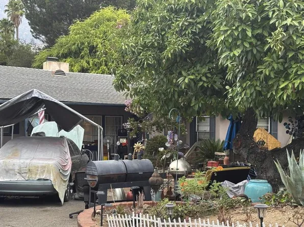 327 W Loma Alta Dr, Altadena, CA 91001