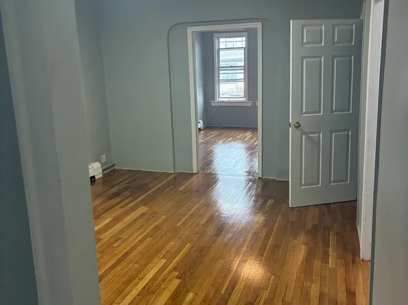 133 Avenue B #2, Bayonne, NJ 07002