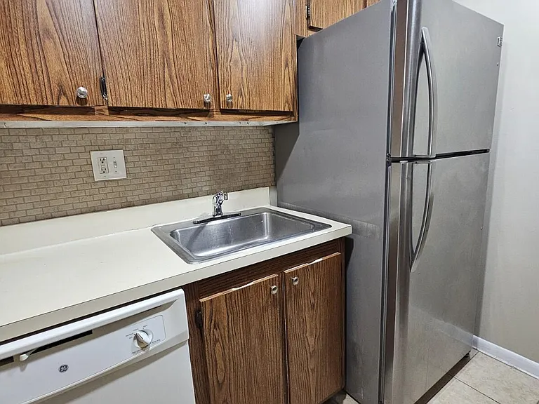 1900 N Congress Ave #206 — Photo 8