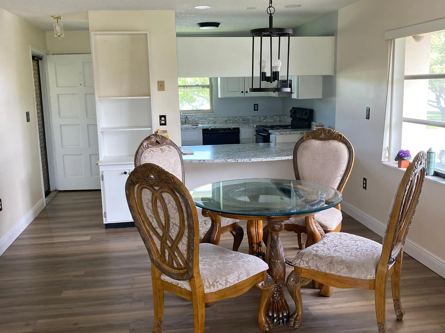 2 bed, 1006 sqft, $1,175 — Photo 3