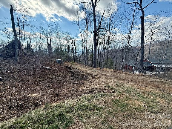 5th image of 0 Rambling Ridge Rd #16