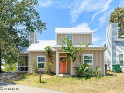 404 S Toulme St, Bay Saint Louis, MS, 39520