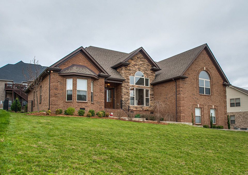 1st image of 487 Williamsport Dr