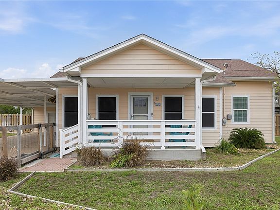 2nd image of 4052 Laguna Shores Rd