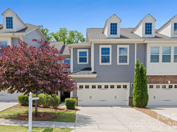 625 Amber Meadows Way, Tega Cay, SC 29708