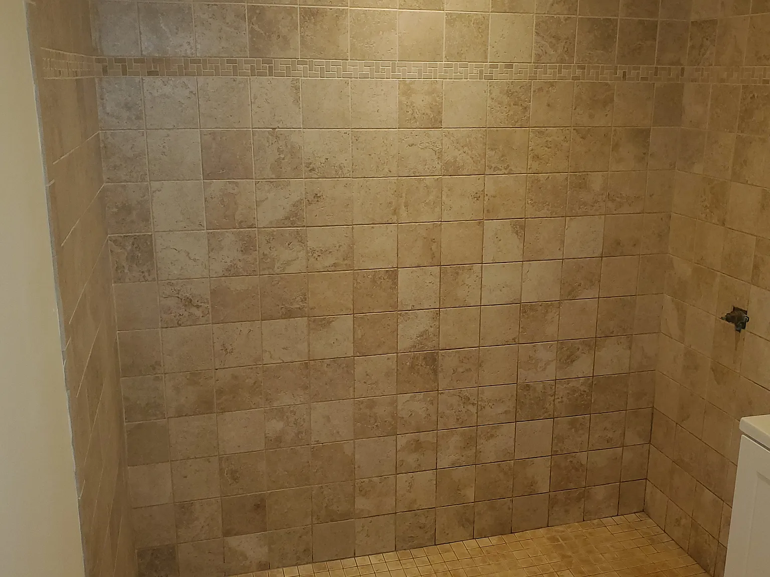 2 bed, 1100 sqft, $1,400 — Photo 4