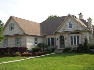 125 Countryside Dr N, Troy, OH 45373