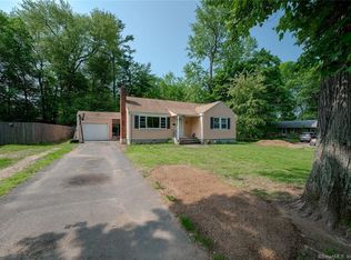 209 Giddings Ave, Windsor, CT 06095