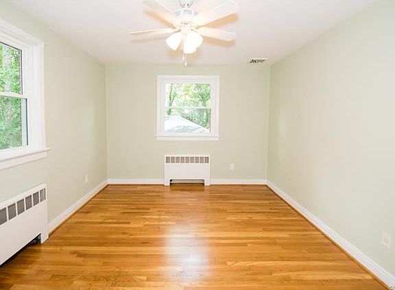 3rd image of 3624 Pinebrook Dr