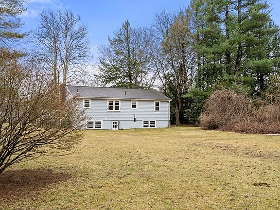 2nd image of 25 Bruce Rd