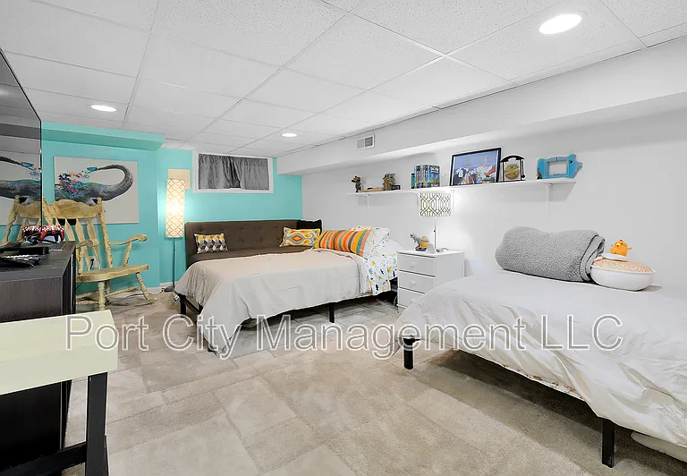 127 S Robinson St — Photo 20