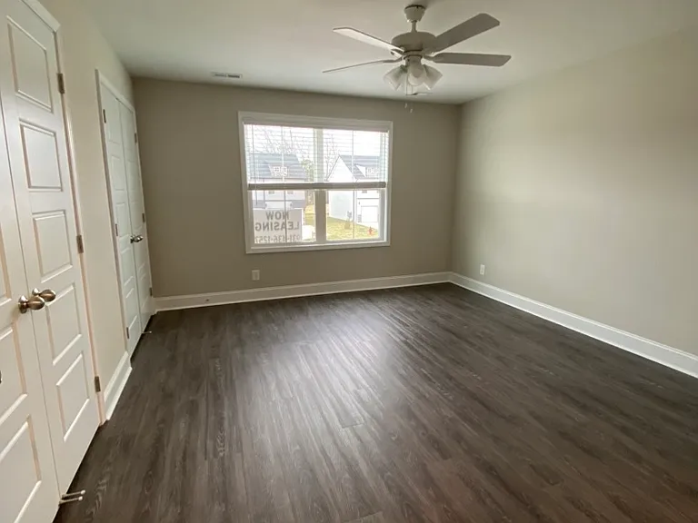 1031 Glenkirk Dr #C — Photo 4