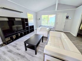 1145 41st St, Sarasota, FL