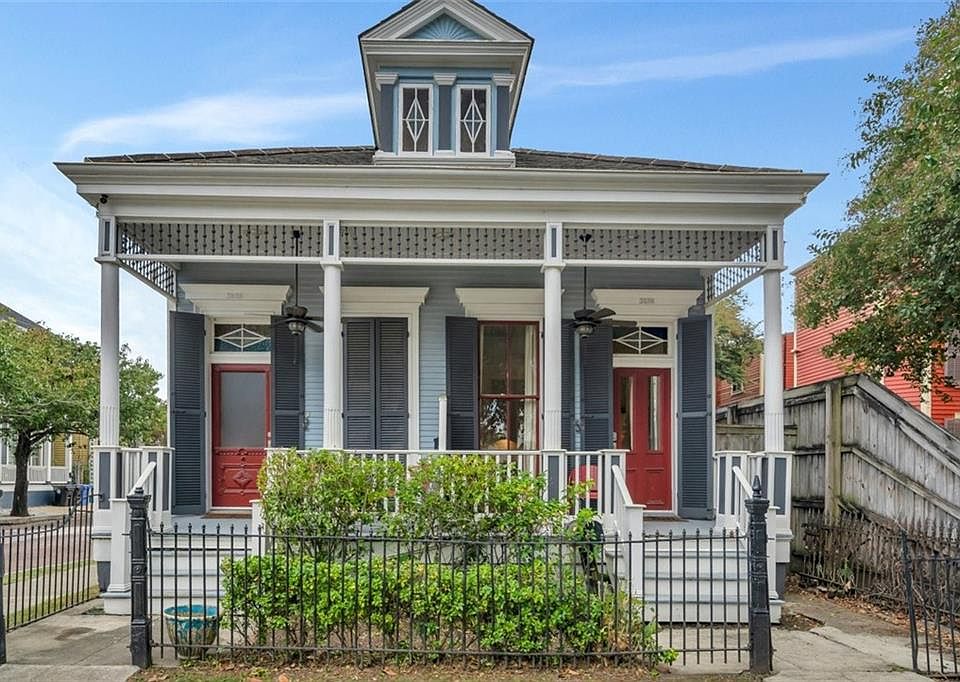 1st image of 3826-28 Burgundy St