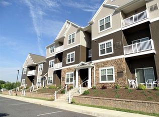 500 Pond Vista Ln APT N, Manheim, PA 17545