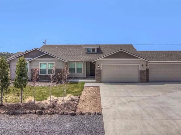9425 12th Ln, Terrebonne, OR 97760