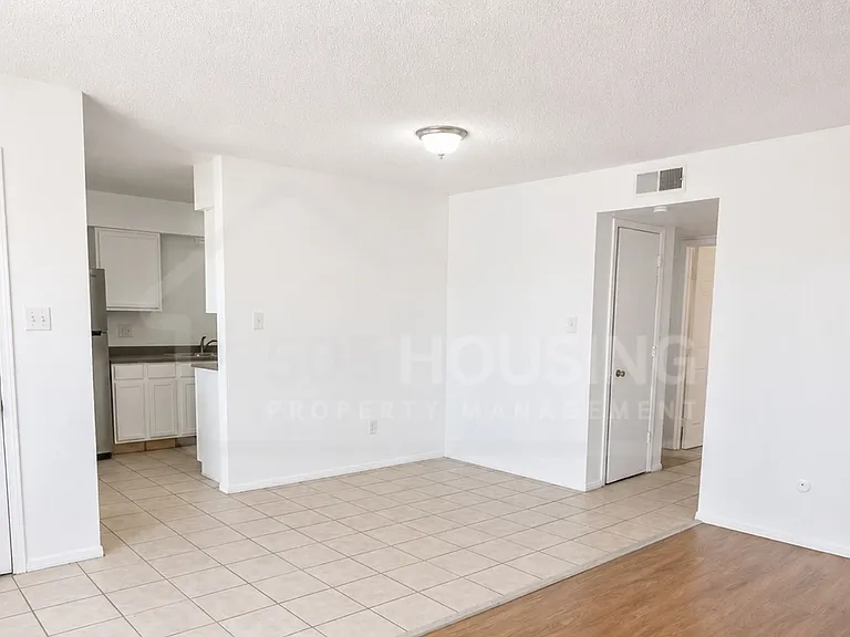 8309 Marquette Ave NE #B — Photo 33