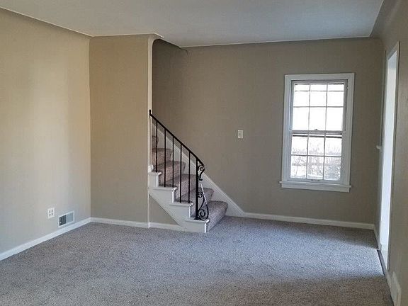 4th image of 3217 Wendover Dr