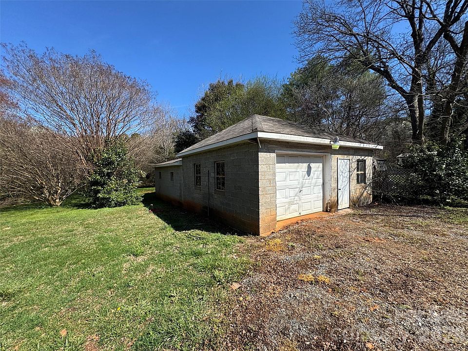 34th image of this home