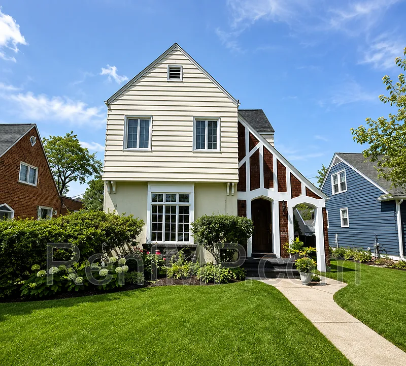 706 S Arnold St #3