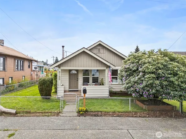 2123 7th Street, Bremerton, WA 98312