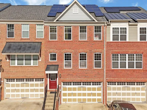 2727 Amber Crest Rd, Hanover, MD 21076