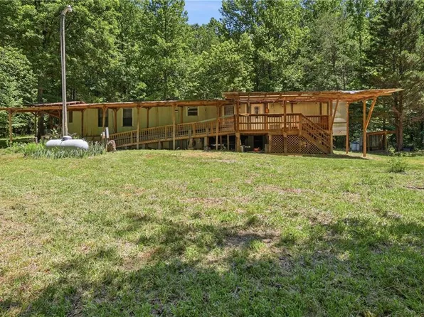 125 King Bird Dr, Cleveland, GA 30528