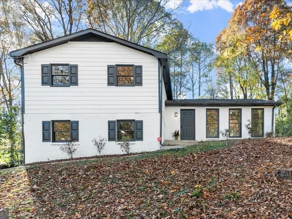 1433 Mary Dale Dr, Lilburn, GA 30047