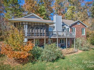 27 Cane Creek Cir, Fairview, NC 28730