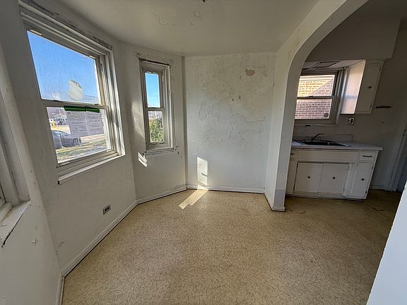2nd image of 14417 S Atlantic Ave