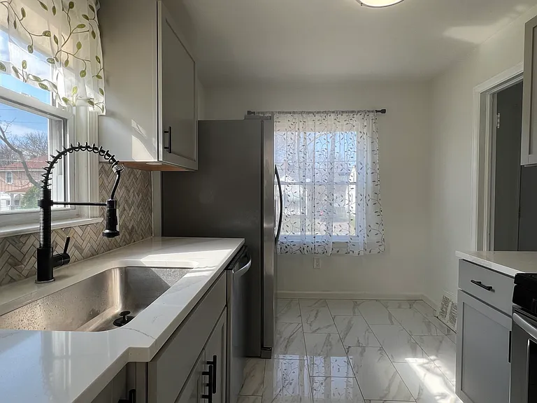183 Crystal Lake Dr — Photo 6