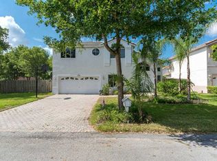 11210 Renaissance Rd, Hollywood, FL 33026