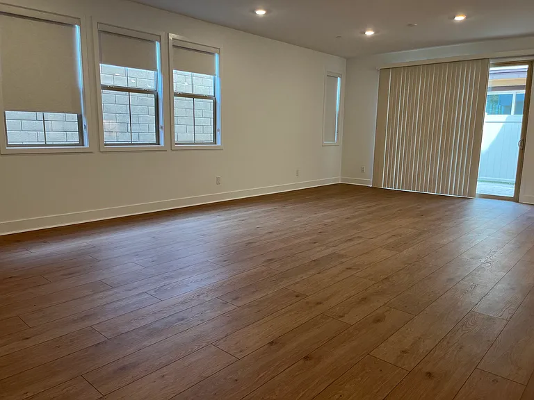 687 Guy Turner Dr — Photo 3