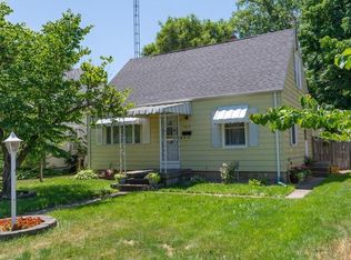 1613 Johnson St, South Bend, IN 46628