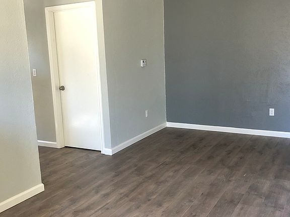 5th image of 8802B Little Walnut Dr