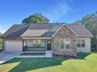 211 Cheshire Crossing Dr, Rock Spring, GA 30739