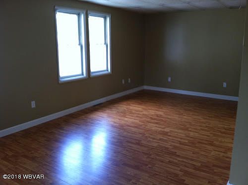 2nd image of 926 W Southern Ave