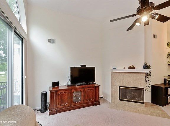 4th image of 376 Ashford Cir Unit 2