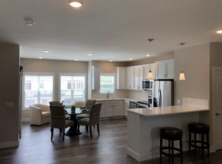 3635 Tanglewood Rd #31H1AP1NV, Bettendorf, IA 52722