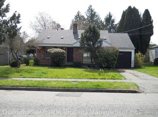 4025 SW 106th St, Seattle, WA 98146