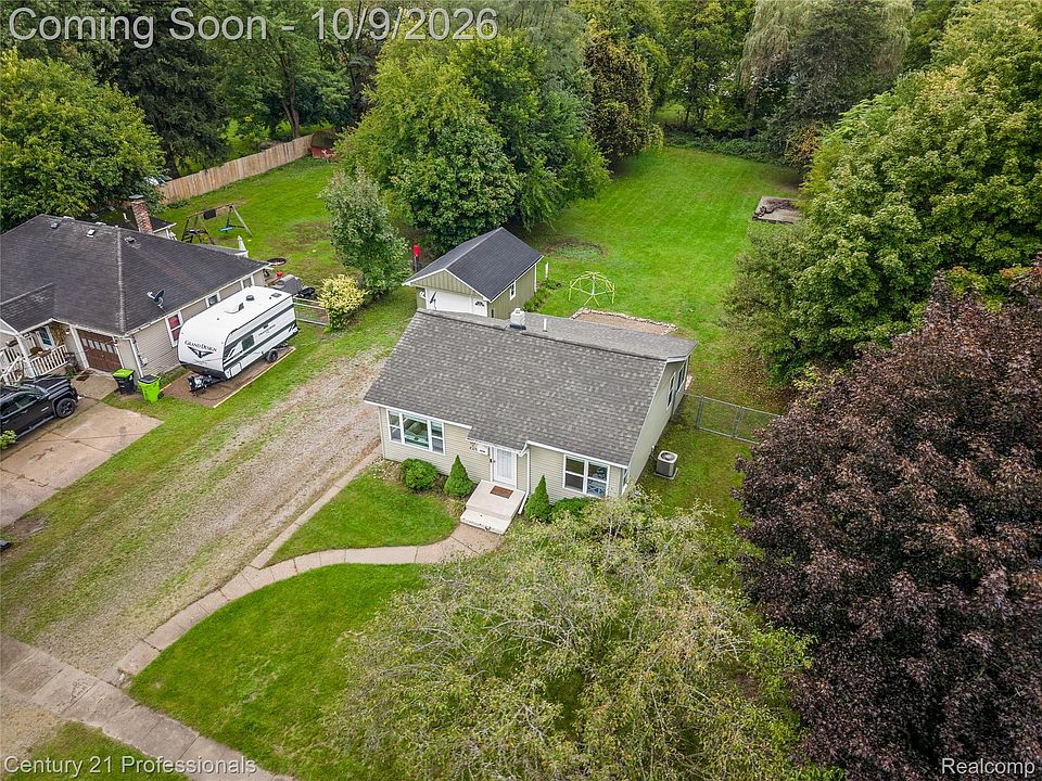 801 Forest Dr, photo 23