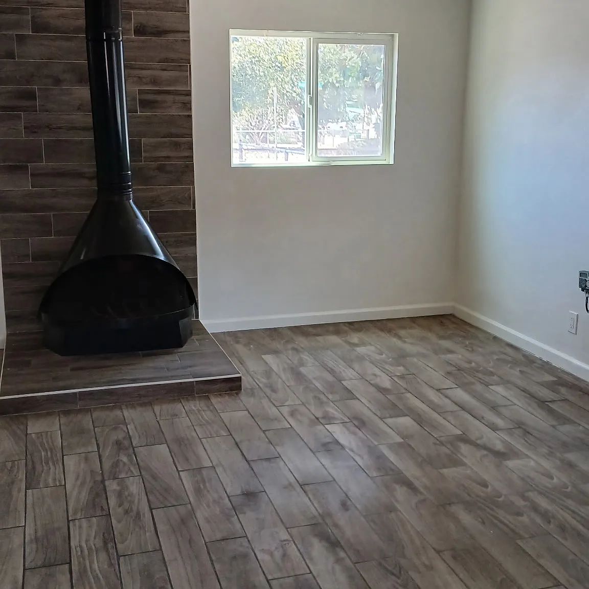 2 bed, 825 sqft, $2,450 — Photo 3