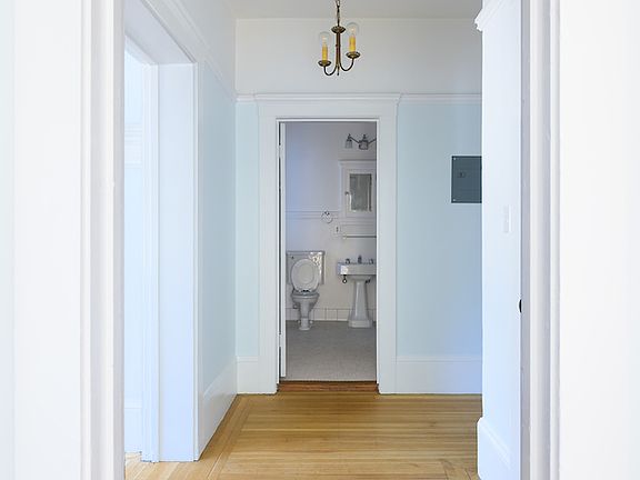 5th image of 402 Grand Ave APT 5