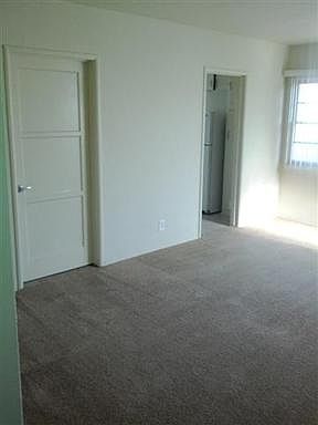 3rd image of 29 Ximeno Ave APT 3