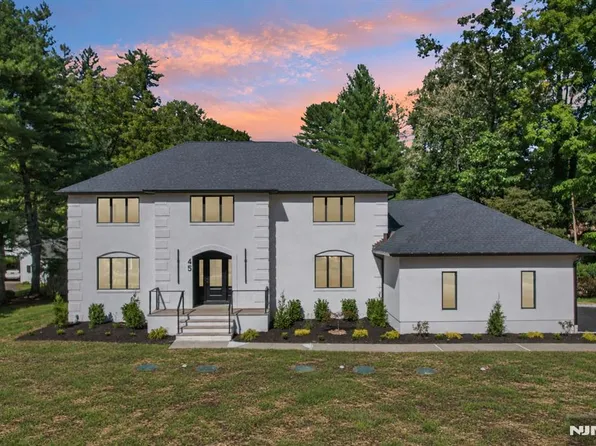 45 Lake Road, Upper Saddle River, NJ 07458