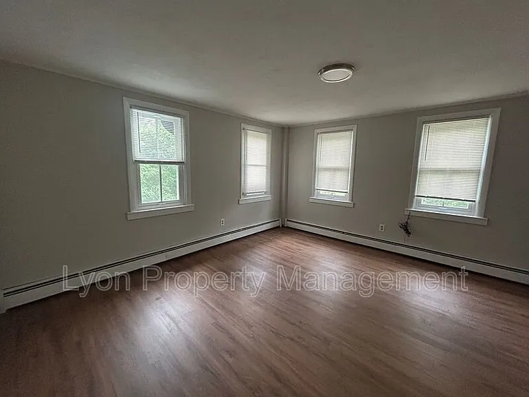 12 Oil Mill Ln #2-2A — Photo 8