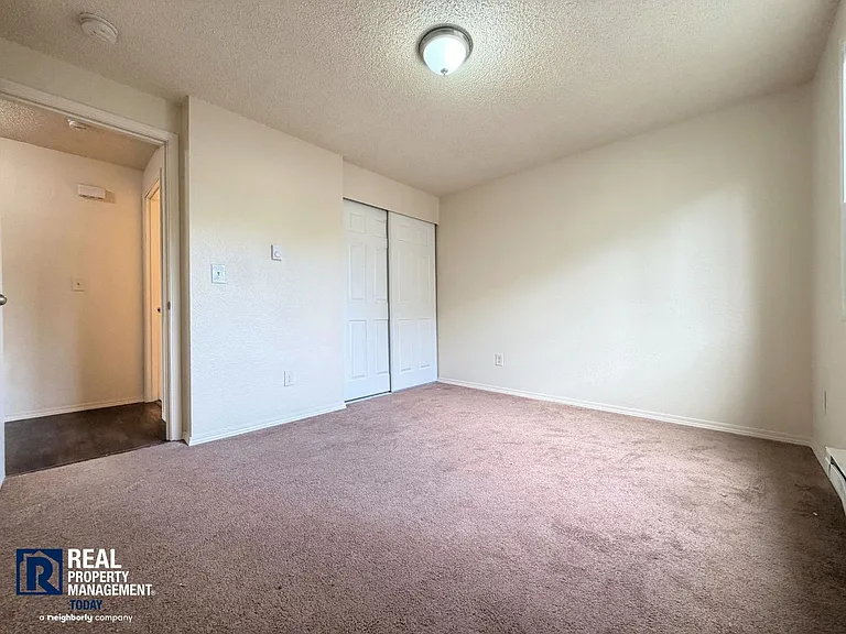 630-632 S State St Tacoma — Photo 18